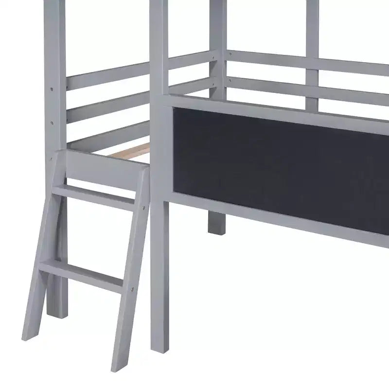 Cama alta tipo casita de 78.9L x 72.7W para cama individual, con escalera y tobogán, pizarra y tira de luz en el techo