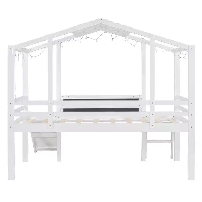Cama alta tipo casita de 78.9L x 72.7W para cama individual, con escalera y tobogán, pizarra y tira de luz en el techo