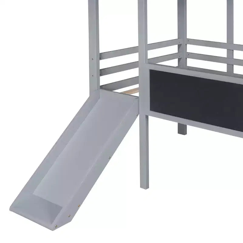Cama alta tipo casita de 78.9L x 72.7W para cama individual, con escalera y tobogán, pizarra y tira de luz en el techo