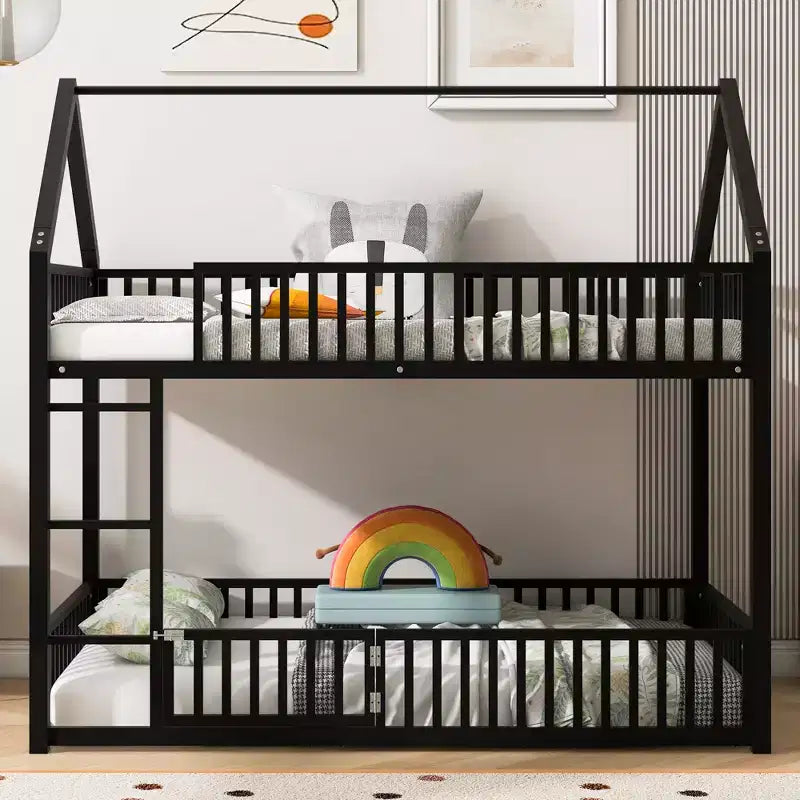 Litera metálica para dos camas individuales, con barandilla y puerta, estructura de cama tipo casita