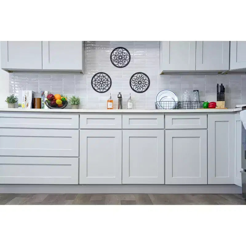 Mueble bajo de cocina Shaker de 36 W x 15 H x 27 D con puertas dobles, estructura de madera maciza, pintura a base de agua con bajo contenido de COV, cierre suave, listo para montar, gris paloma