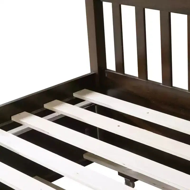 Litera de madera de caucho para dos camas matrimoniales con cama nido, escalera y barandillas, convertible en 2 camas matrimoniales, con cama nido individual
