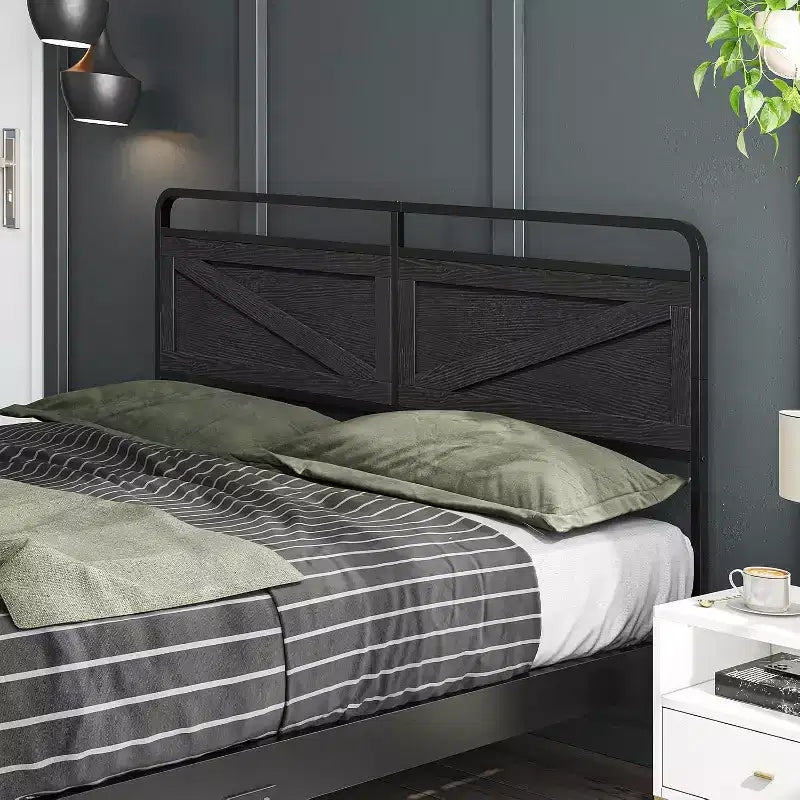 Tête de lit Queen en panneaux de bois, hauteur réglable avec cadre métallique et adaptateur de cadre de lit, tête de lit noire minimaliste